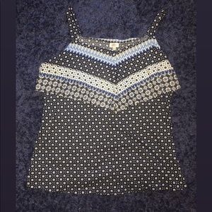 Patterned tank